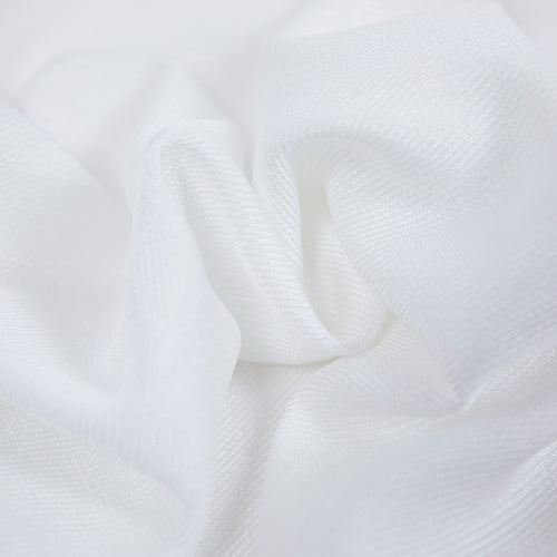     Kangas_verhoille_jossa_lyijy_loft_White_Texland
